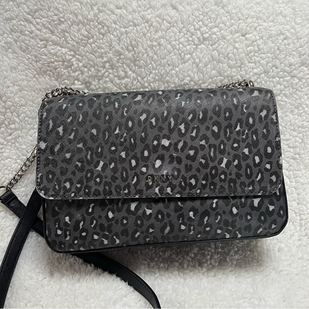 DKNY SINA MD Crossbody Bag